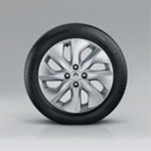 16” Aerotronic Wheel (Image: Renault) 16” Aerotronic Wheel (Image: Renault)