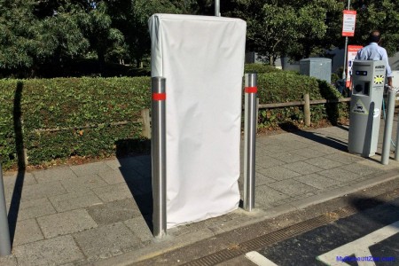 Tesla Supercharger at South Mimms (Image: Surya)